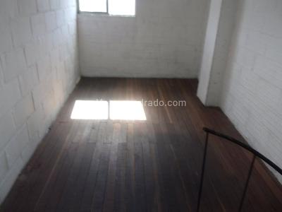 Apartamento en arriendo en San Javier, Medellín · foto 2 de 3