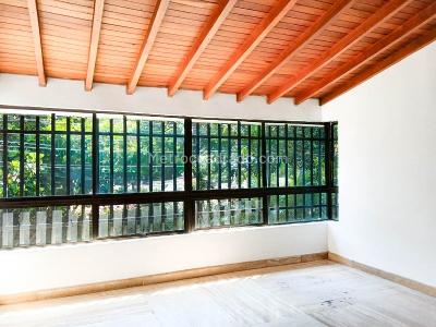 Casa de 5 alcobas en arriendo en El Velodromo, Medellín, 270 m² · foto 8 de 14