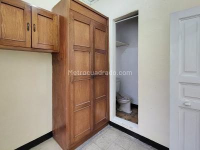 Casa de 3 alcobas en arriendo en Manrique Central No. 2, Medellín, 138 m² · foto 10 de 20