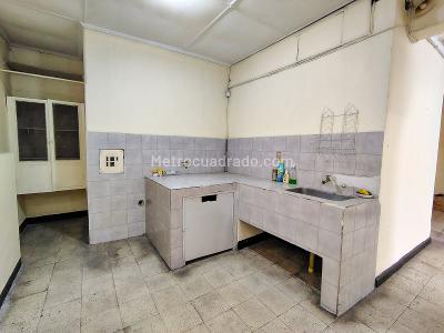 Casa de 3 alcobas en arriendo en Manrique Central No. 2, Medellín, 138 m² · foto 7 de 20