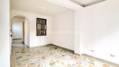 Apartaestudio en arriendo en Laureles, Medellín, 42 m² · foto 2 de 9