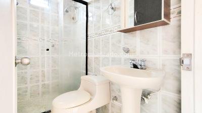 Apartaestudio en arriendo en Laureles, Medellín, 42 m² · foto 9 de 9