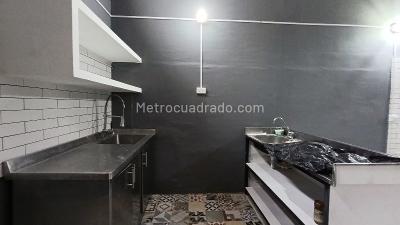 Casa de 3 alcobas en arriendo en La Castellana, Medellín, 350 m² · foto 6 de 16