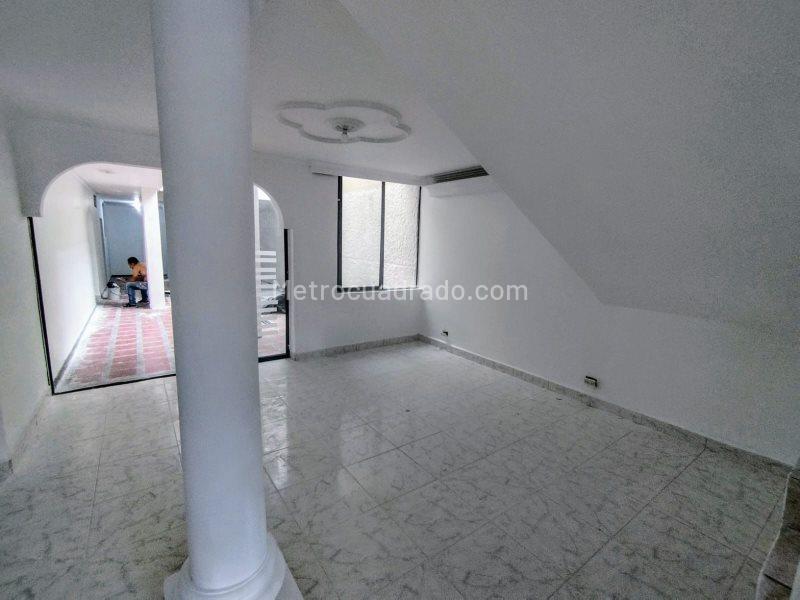 Local Comercial en Arriendo, La Castellana, Medellín - Vista 3
