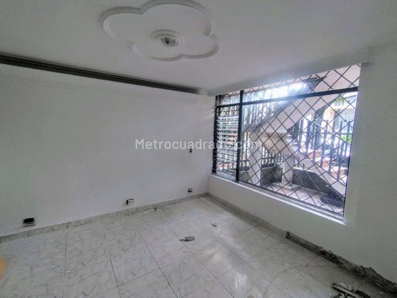 Local Comercial en Arriendo, La Castellana, Medellín - Más