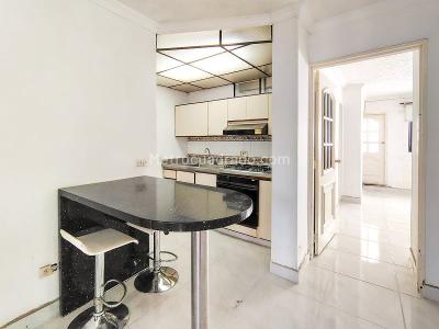 Apartamento de 2 alcobas en arriendo en La Almeria, Medellín, 60 m² · foto 3 de 11