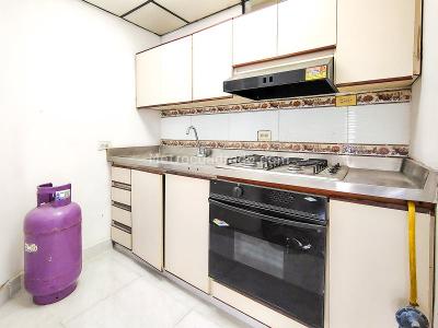 Apartamento de 2 alcobas en arriendo en La Almeria, Medellín, 60 m² · foto 4 de 11