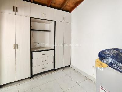 Apartamento de 2 alcobas en arriendo en La Almeria, Medellín, 60 m² · foto 7 de 11