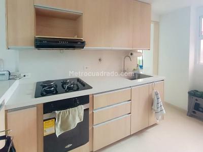 Apartamento en arriendo en Laureles, Medellín · foto 4 de 20
