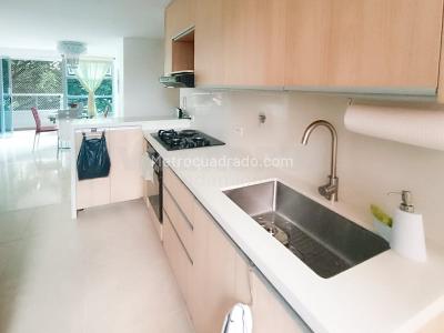 Apartamento en arriendo en Laureles, Medellín · foto 5 de 20
