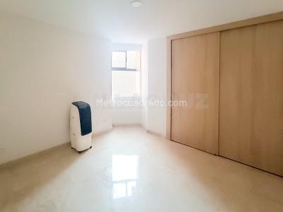 Apartamento en arriendo en Laureles, Medellín · foto 6 de 20