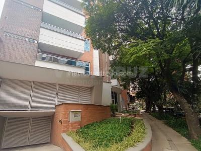 Apartamento en arriendo en Laureles, Medellín · foto 19 de 20