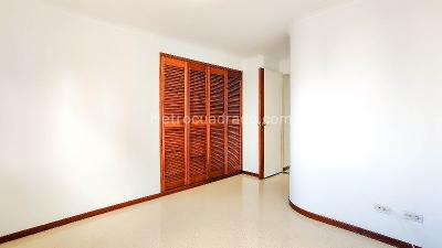 Apartamento de 3 alcobas en arriendo en Laureles, Medellín, 86 m² · foto 8 de 20