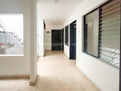 Apartamento en venta en Aranjuez, Medellín · foto 2 de 19