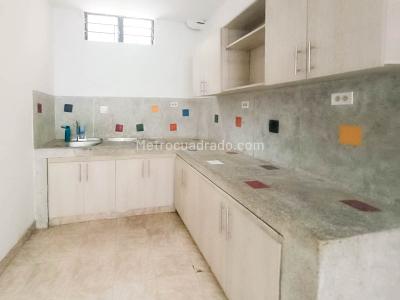 Apartamento en venta en Aranjuez, Medellín · foto 3 de 19