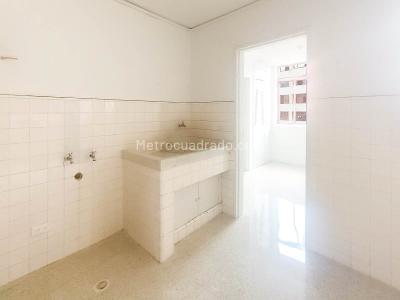Apartamento en venta en Centro Internacional De La Moda, Medellín · foto 14 de 16