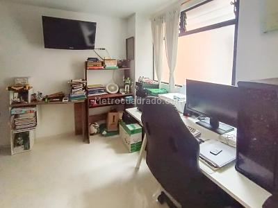 Apartamento de 3 alcobas en venta en Belen, Medellín, 135 m² · foto 9 de 18