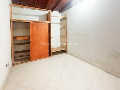 Casa de 5 alcobas en venta en Laureles, Medellín, 244 m² · foto 10 de 18