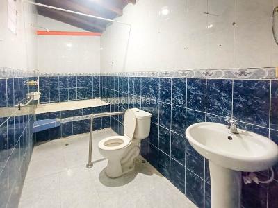 Casa de 5 alcobas en venta en Laureles, Medellín, 244 m² · foto 17 de 18