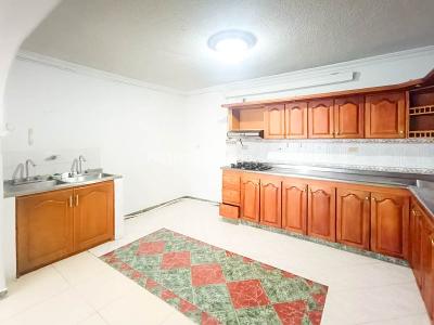 Casa de 5 alcobas en venta en Laureles, Medellín, 244 m² · foto 6 de 18