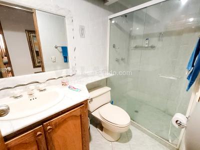 Apartamento de 3 alcobas en venta en Laureles, Medellín, 167 m² · foto 12 de 12