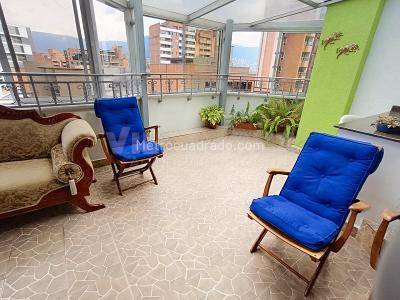 Apartamento de 3 alcobas en venta en Laureles, Medellín, 167 m² · foto 2 de 12