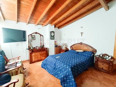 Apartamento de 3 alcobas en venta en Laureles, Medellín, 167 m² · foto 4 de 12
