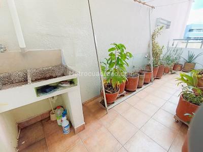 Apartamento de 3 alcobas en venta en Laureles, Medellín, 167 m² · foto 8 de 12