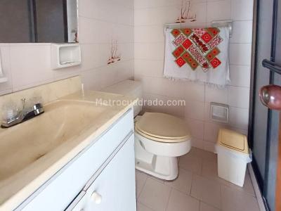 Apartamento de 5 alcobas en venta en Los Colores, Medellín, 256 m² · foto 20 de 20