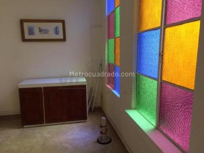Casa de 5 alcobas en venta en Laureles, Medellín, 306 m² · foto 3 de 7