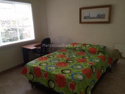 Casa de 5 alcobas en venta en Laureles, Medellín, 306 m² · foto 4 de 7