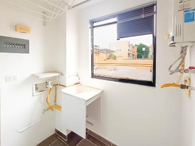 Apartaestudio en venta en La Castellana, Medellín, 57 m² · foto 9 de 12