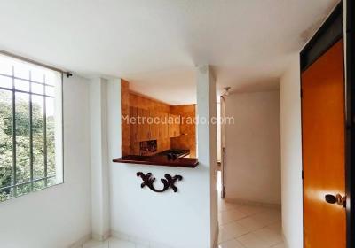 Casa de 3 alcobas en venta en Robledo Parque, Medellín, 160 m² · foto 3 de 20