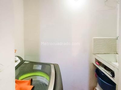Apartamento en venta en La Floresta, Medellín · foto 15 de 18