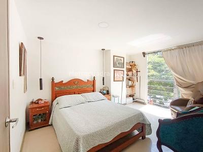 Apartamento en venta en La Floresta, Medellín · foto 9 de 18