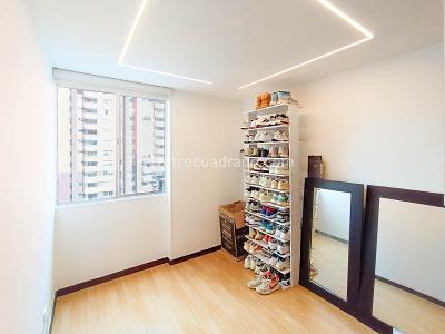 Apartamento en venta en Calasanz, Medellín · foto 4 de 18