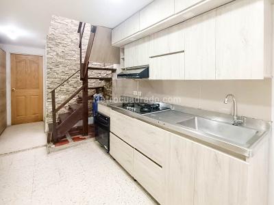 Apartamento de 4 alcobas en venta en Cristobal, Medellín, 74 m² · foto 3 de 16