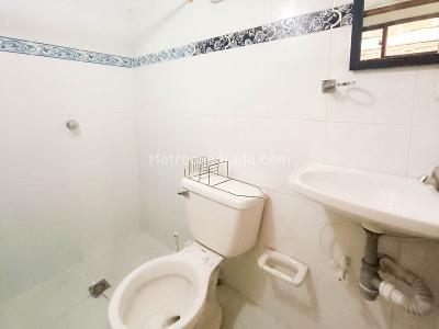Apartamento de 4 alcobas en venta en Cristobal, Medellín, 74 m² · foto 15 de 16