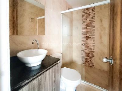 Apartamento en venta en Cristobal, Medellín · foto 8 de 16
