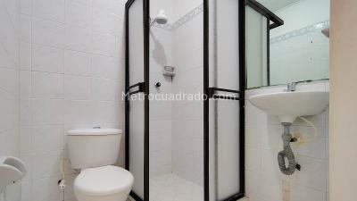 Casa de 5 alcobas en venta en Santa Monica, Medellín, 186 m² · foto 13 de 20