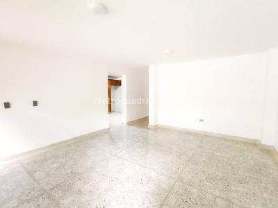 Casa de 4 alcobas en venta en Santa Monica, Medellín, 163 m² · foto 2 de 19
