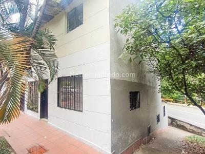 Casa en venta en Envigado, Envigado · foto 2 de 14