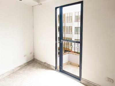 Apartamento de 3 alcobas en venta en La Floresta, Medellín, 64 m² · foto 10 de 18