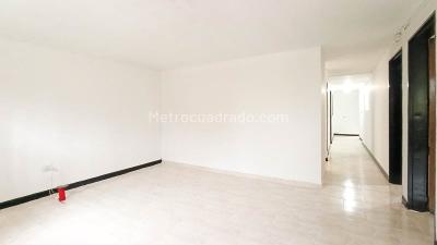 Apartamento de 4 alcobas en arriendo en Castilla, Medellín, 95 m² · foto 2 de 15