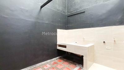 Apartamento de 4 alcobas en arriendo en Castilla, Medellín, 95 m² · foto 13 de 15