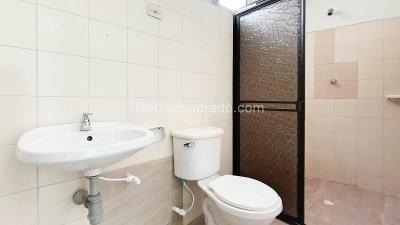 Apartamento de 4 alcobas en arriendo en Castilla, Medellín, 95 m² · foto 15 de 15