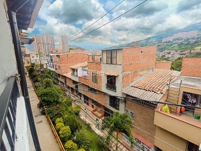 Casa de 3 alcobas en venta en Calasanz, Medellín, 64 m² · foto 19 de 20