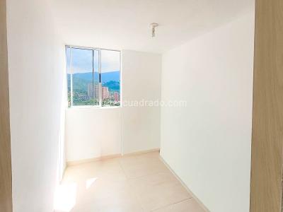 Apartamento de 3 alcobas en venta en Sabaneta, Sabaneta, 58 m² · foto 9 de 16