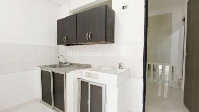 Apartaestudio en arriendo en La Floresta, Medellín, 37 m² · foto 4 de 9
