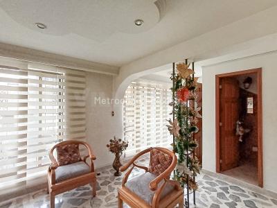 Casa de 3 alcobas en arriendo en La Floresta, Medellín, 120 m² · foto 2 de 20